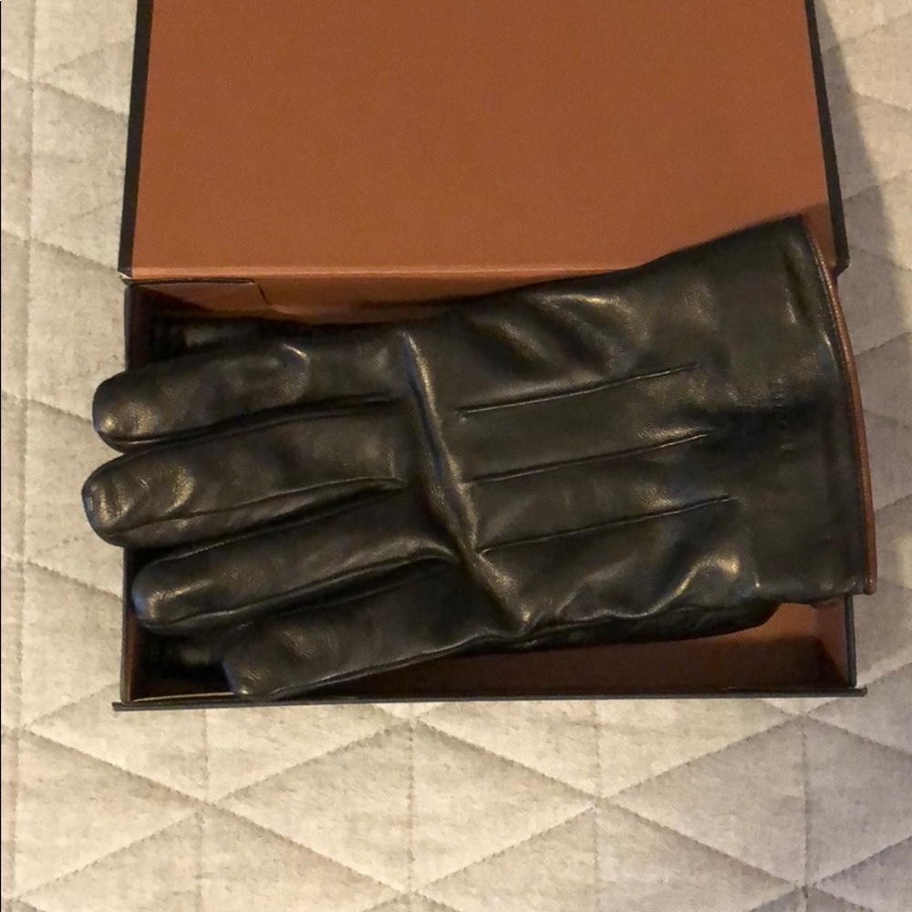 NEW LEATHER COACH GLOVES
